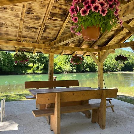 Vikendica Krupa Na Vrbasu Villa บันยาลูกา ภายนอก รูปภาพ